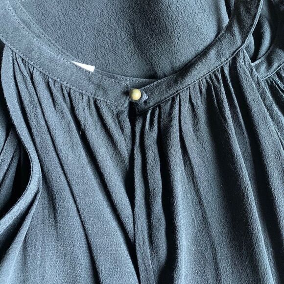 Flowing Black Short Romper - Picture 8 of 8